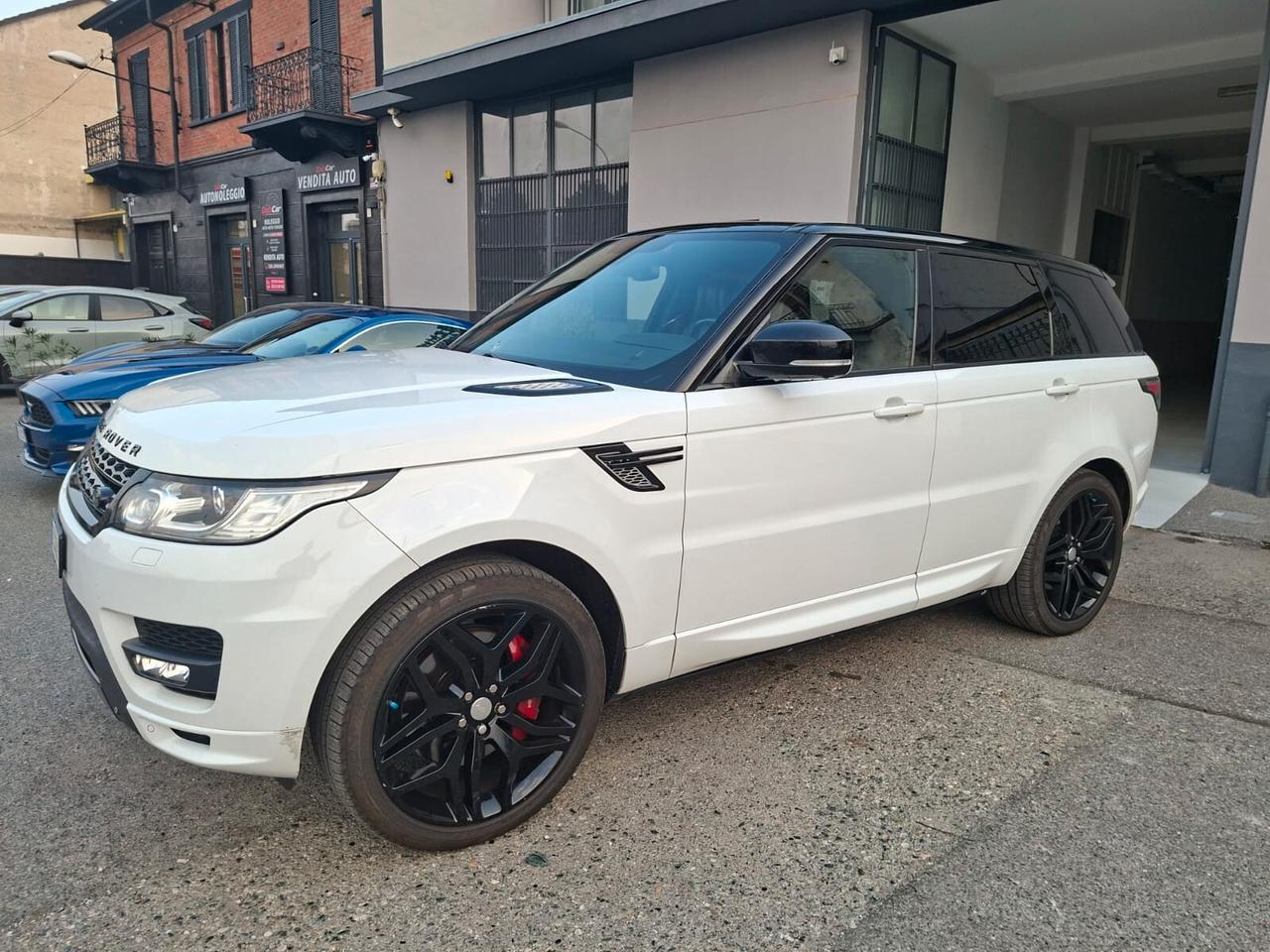 Land Rover Range Sport 3.0 SDV6 Autobiography Dynamic 300CV - GANCIO TRAINO, MONITOR POSTERIORI, PEDANE LATERALI AUTOMATICHE, IPER FULL!
