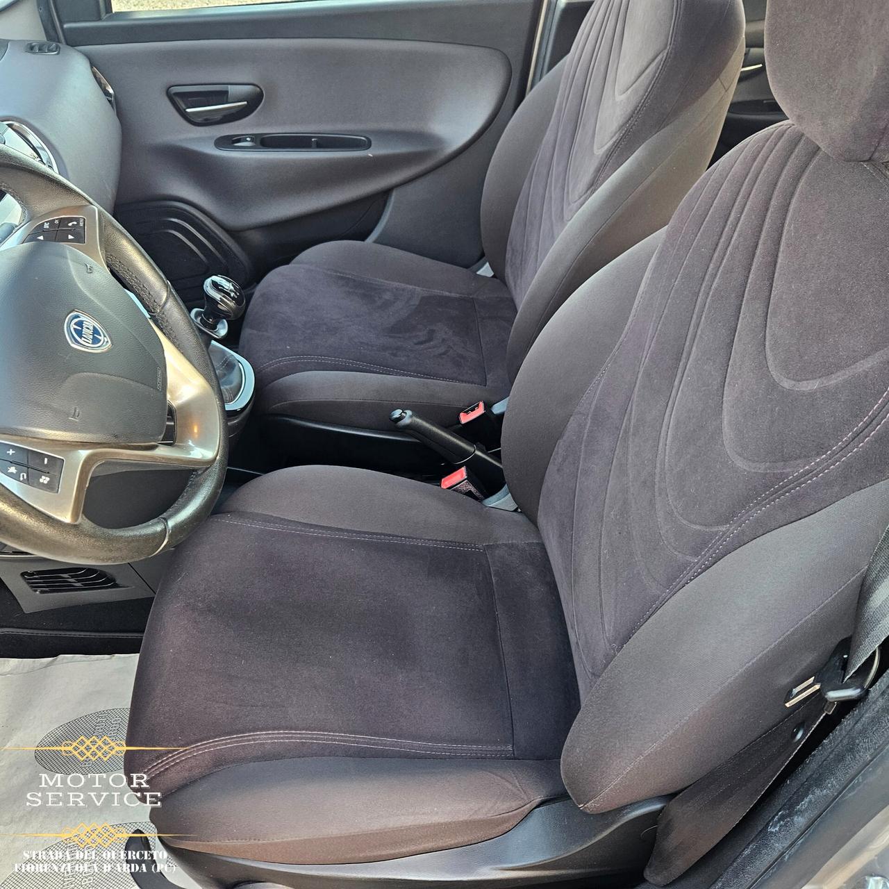 Lancia Ypsilon 1.2 69 CV 5 porte Gold DA 79€ MESE