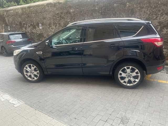 Ford Kuga 2.0 TDCI 150 CV S&S 4WD Powershift Titanium