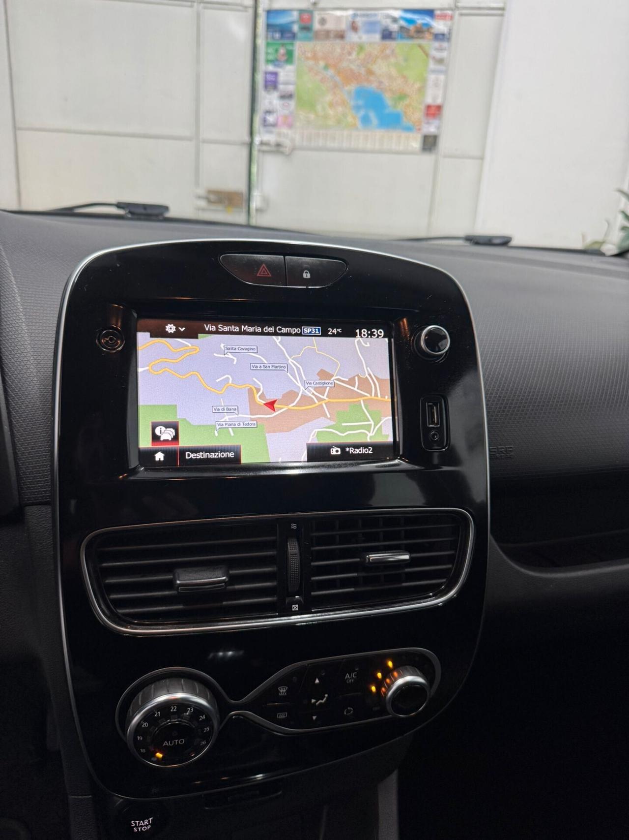 Renault Clio dCi 8V 90 CV 5 porte Moschino Intens 2020