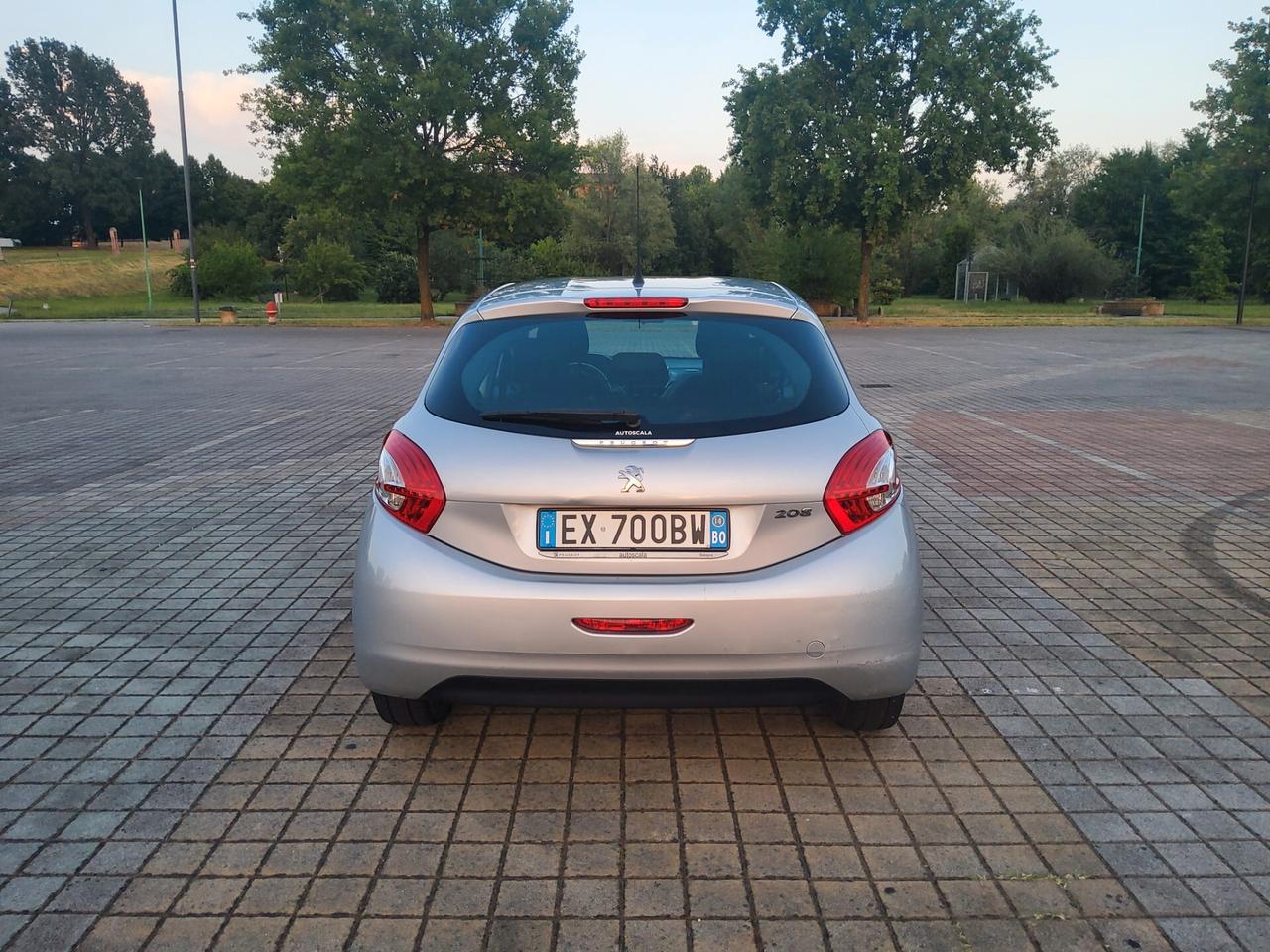Peugeot 208 1.4 VTi 95 CV 5p. GPL Allure