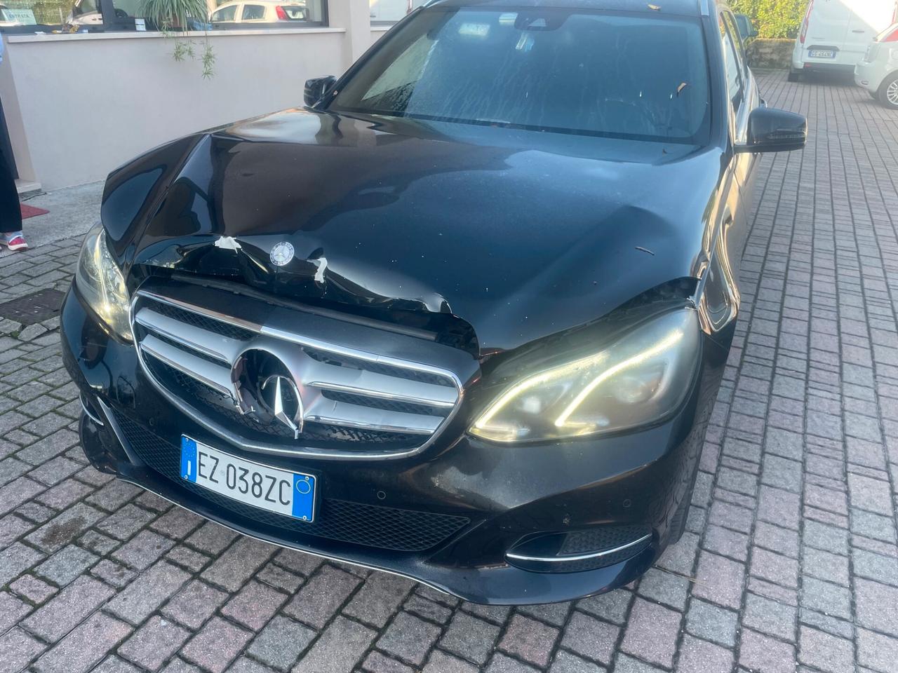 Mercedes-benz E 220 BlueTEC S.W. 4Matic Automatic Executive