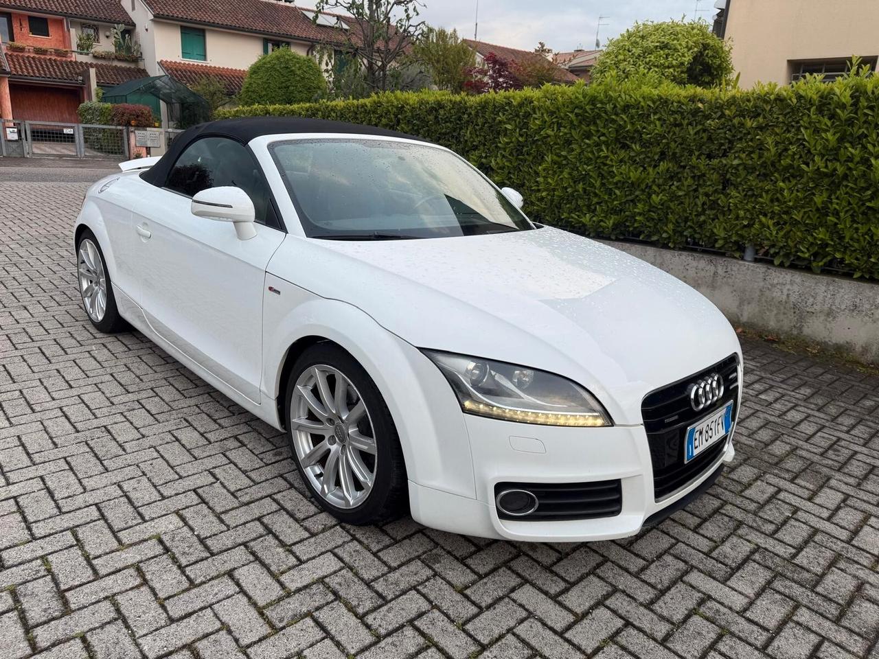Audi TT Roadster 2.0 TDI quattro 4x4