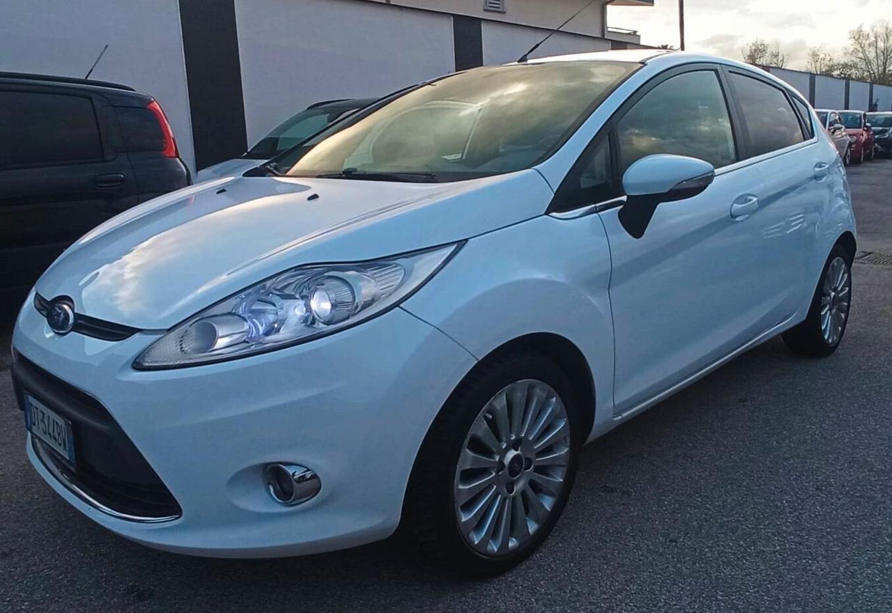 Ford Fiesta 1.4 TDCi 5p. Titanium