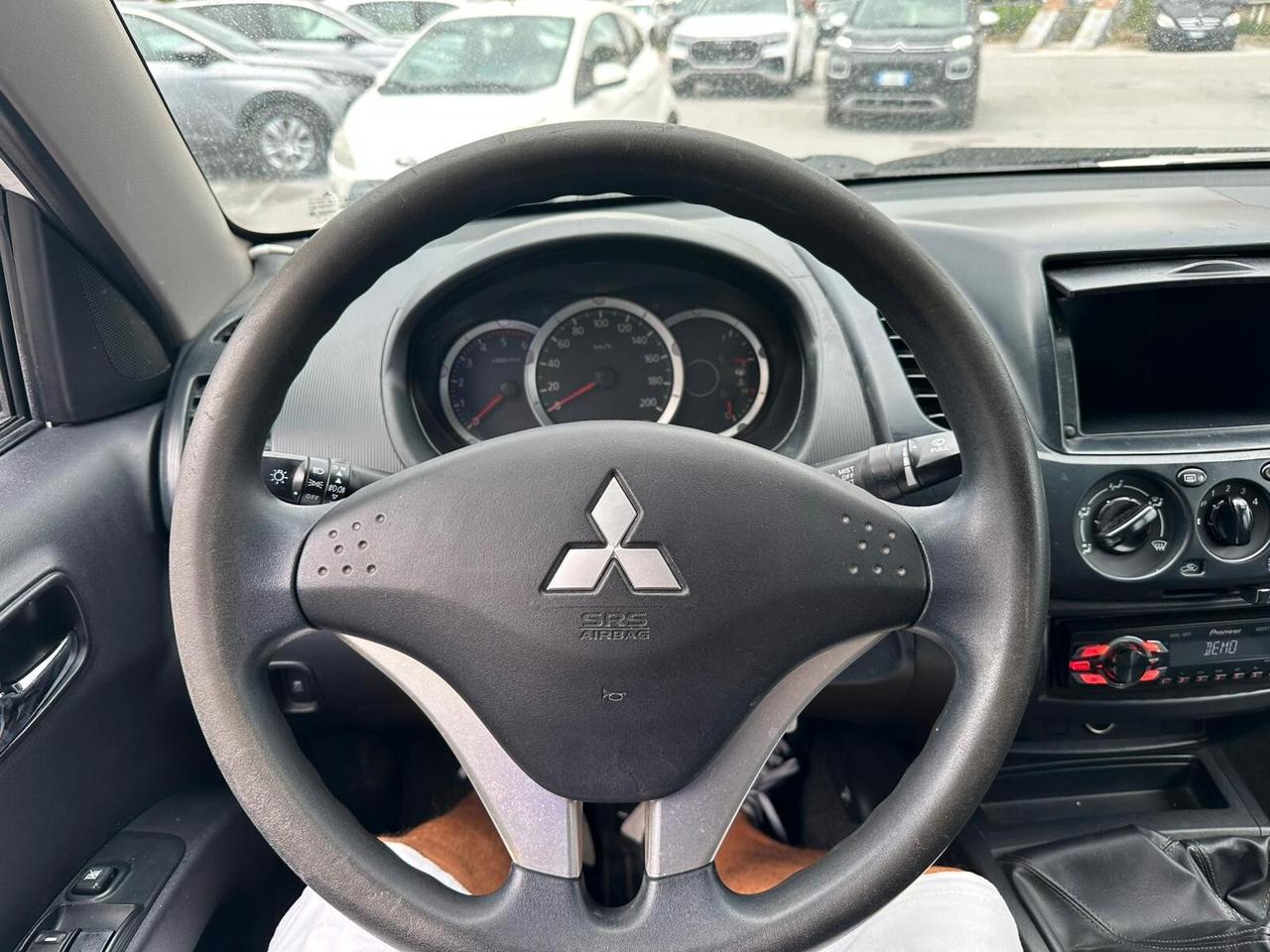 Mitsubishi L200 2.4 DI-D/154CV Double Cab Inform