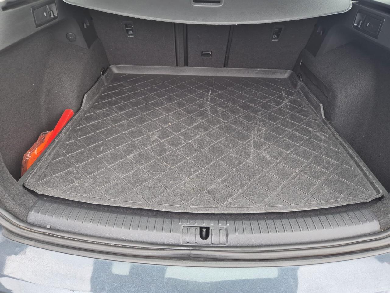 Seat Leon 1.6 TDI 115 CV Style SW E6D--Ok Neopat.!!!