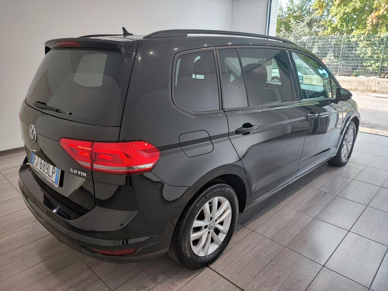 Volkswagen Touran 2.0 TDI SCR DSG 7 POSTI