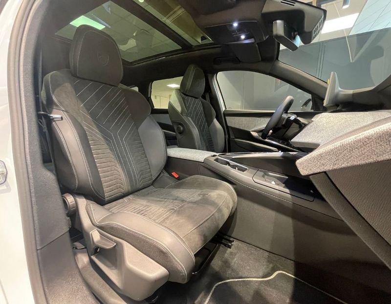 Peugeot 5008 Hybrid 136 e-DCS 6 GT