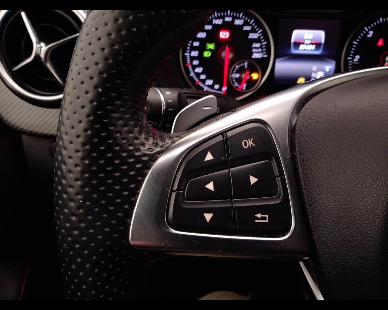 Mercedes-Benz Classe B - T246 - B 200 d Premium Next auto