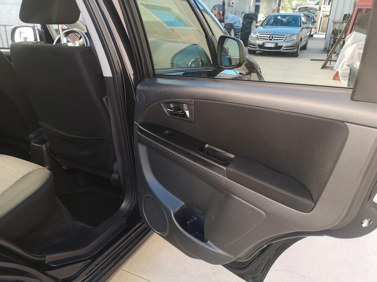 Fiat Sedici 2.0 MJT 16V DPF 4x4 Emotion
