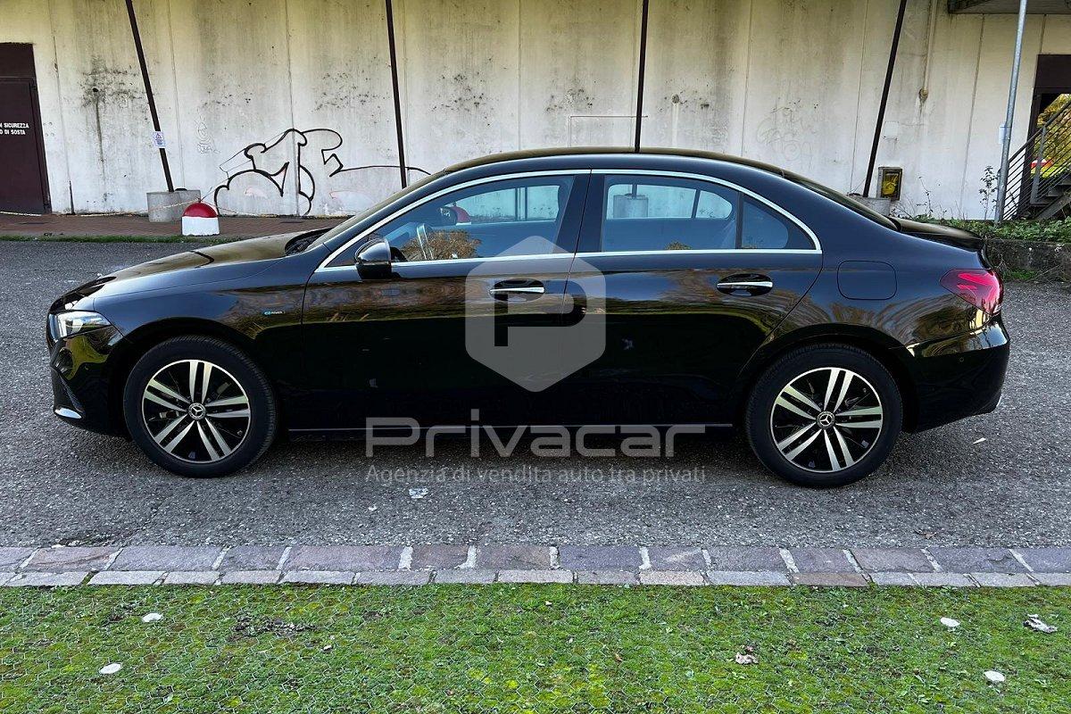 MERCEDES A 250 e Plug-in hybrid Automatica 4p. Sport