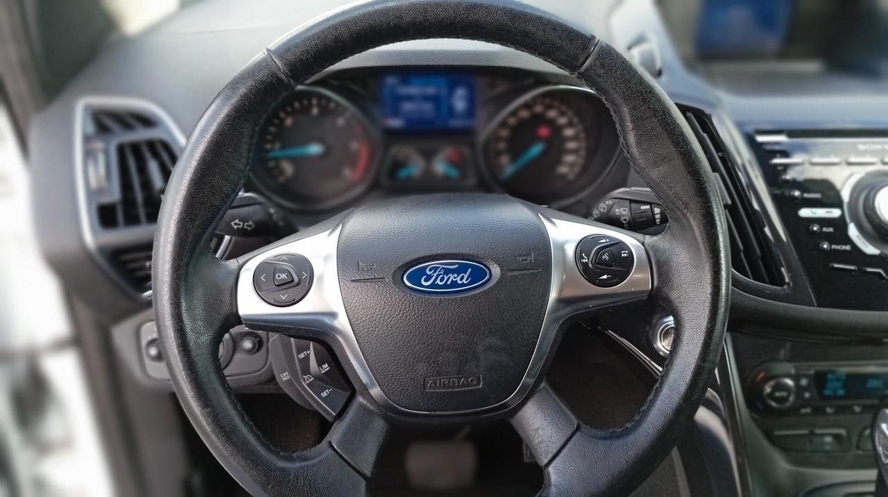 Ford Kuga 2.0 TDCI 150 CV S&S 4WD Powershift Titanium