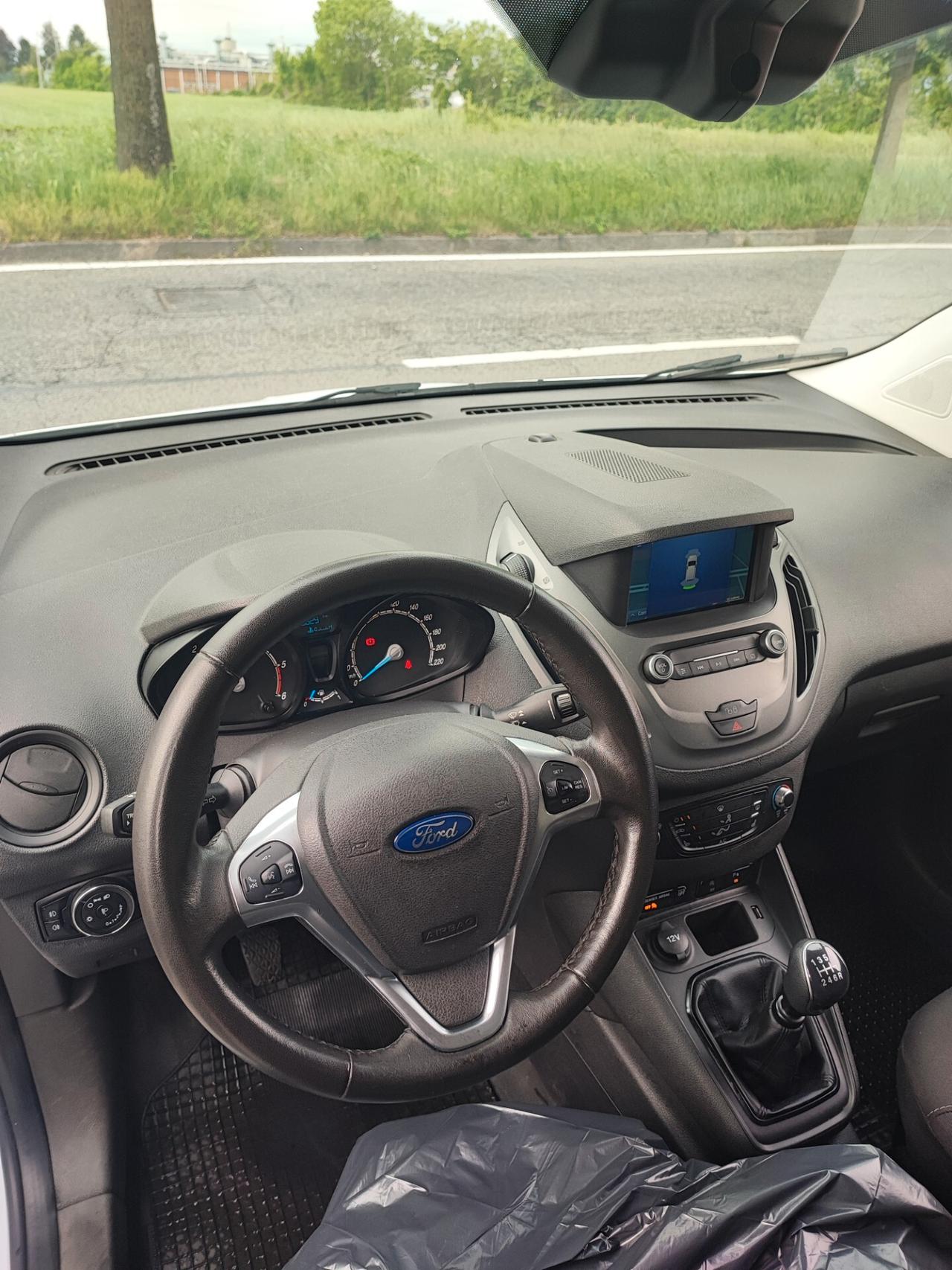 Ford Transit Courier 1.5 TDCi 100CV Van Titanium