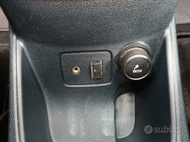 Ford Fiesta VI 2008 1.2 16v Titanium 82cv 3p