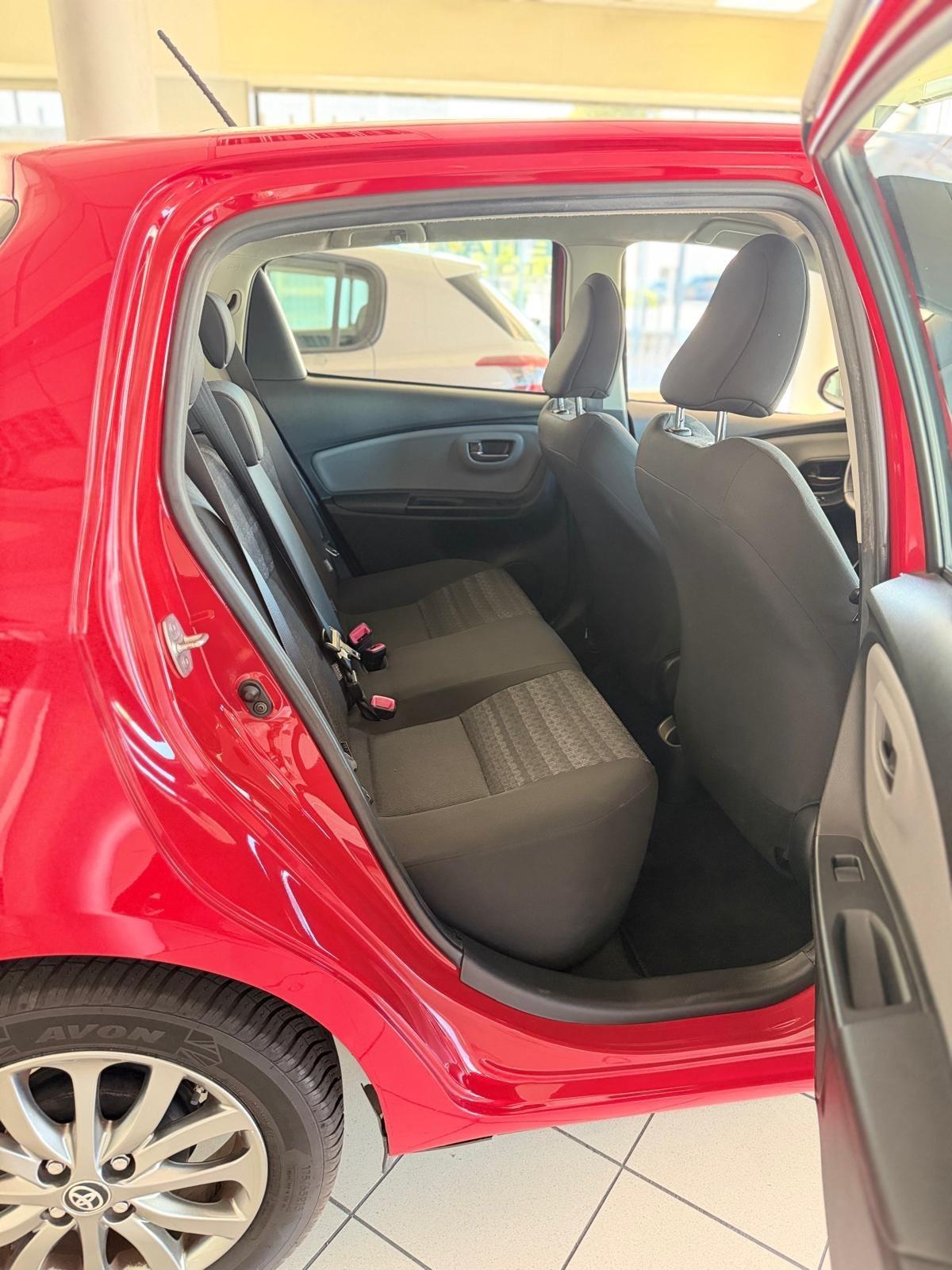 Toyota Yaris 1.0 5 porte Active