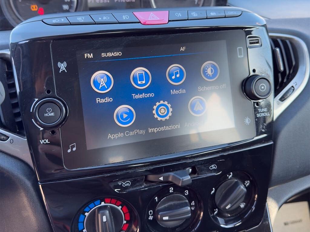 Lancia Ypsilon 1.0 FireFly 5 porte S&S Hybrid Ecochic Gold IN PROMO