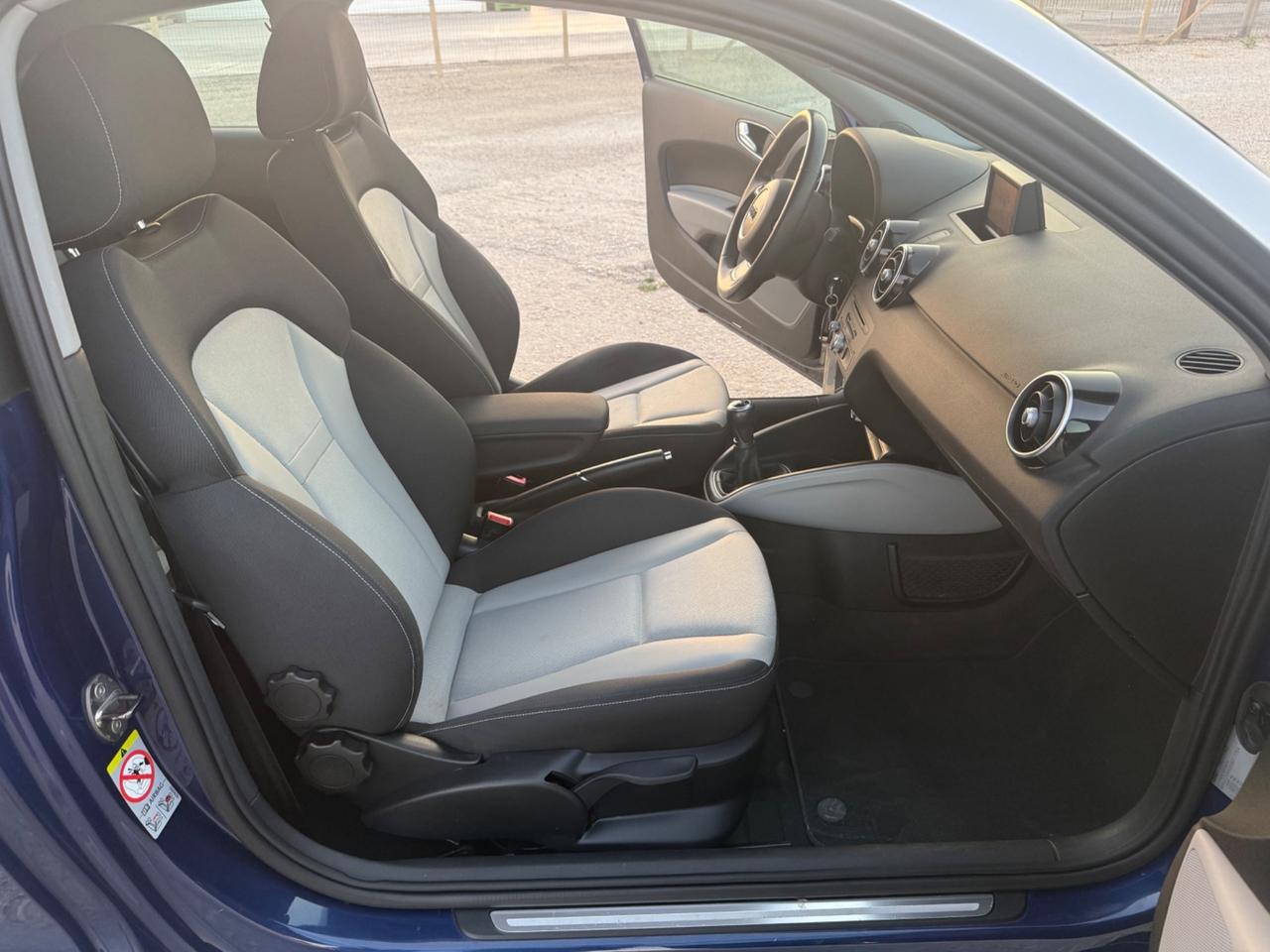 Audi A1 1.6 TDI 105 CV Attraction