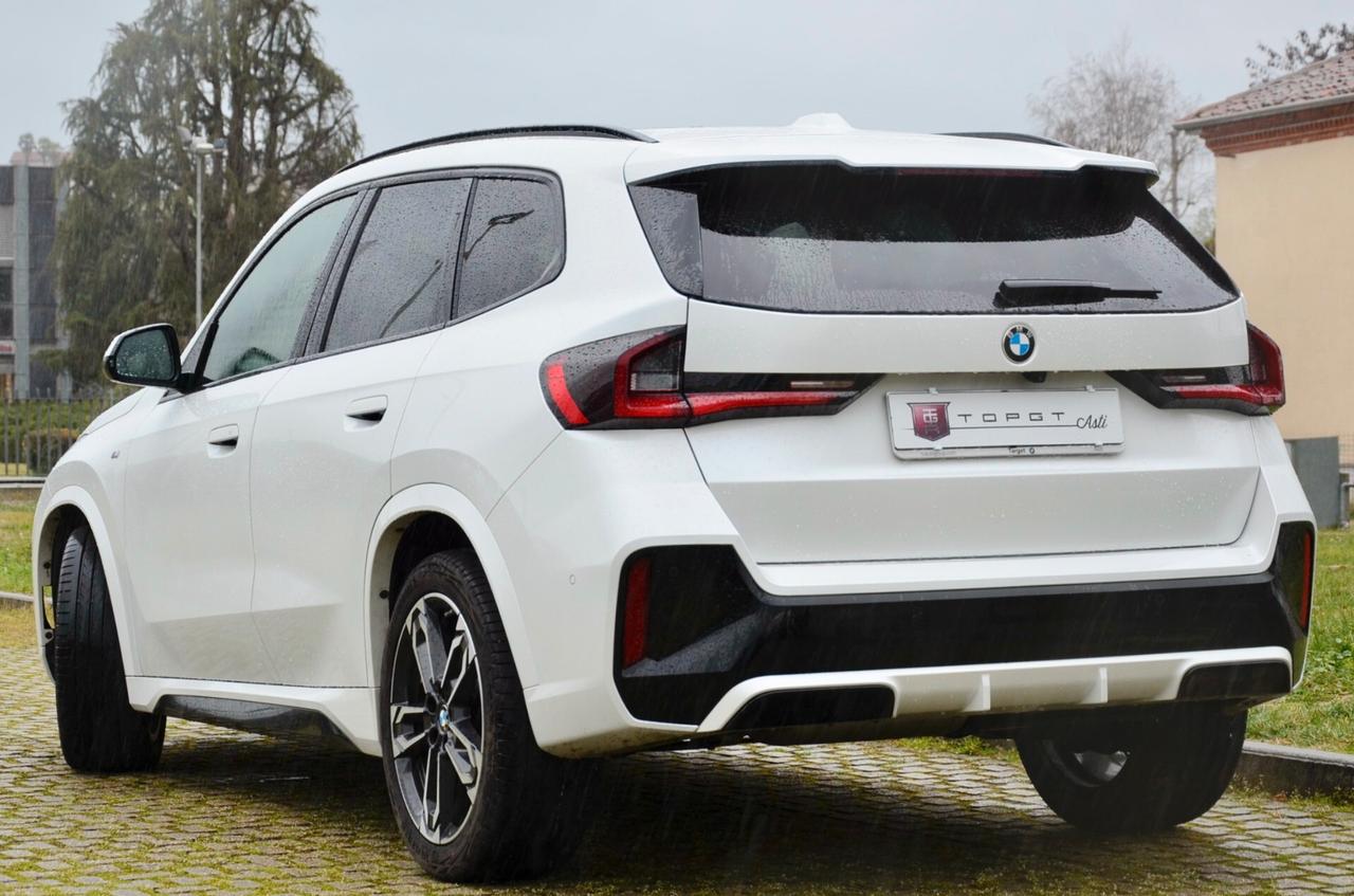 BMW X1 SDRIVE18d MSPORT 150cv AUT, GARANZIA BMW 5/27, IVA ESPOSTA, UNICOPROPRIETARIO, SERVICE BMW, TETTO, BIANCO PERLA, PERMUTE