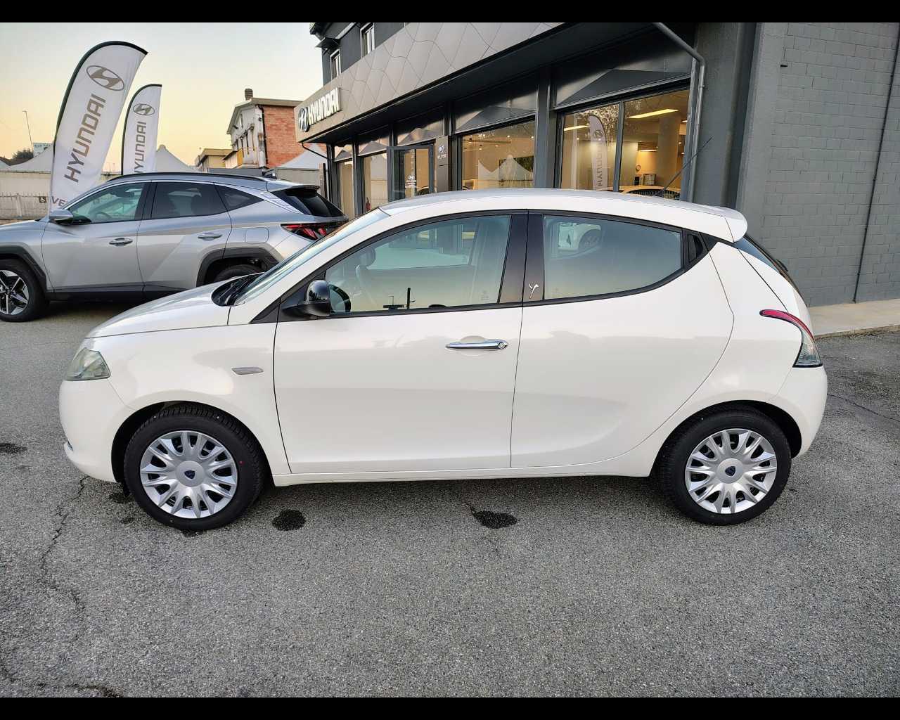 LANCIA Ypsilon III 2011 - Ypsilon 1.2 8v Gold 69cv