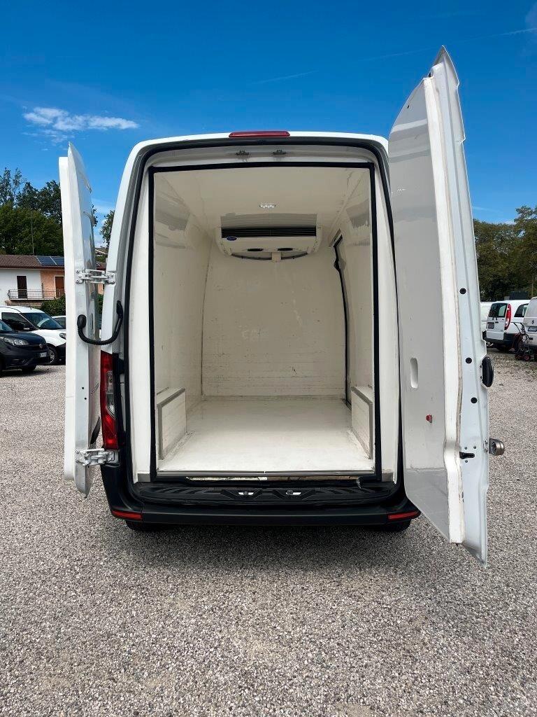 MERCEDES FRIGO CARRIER XARIOS