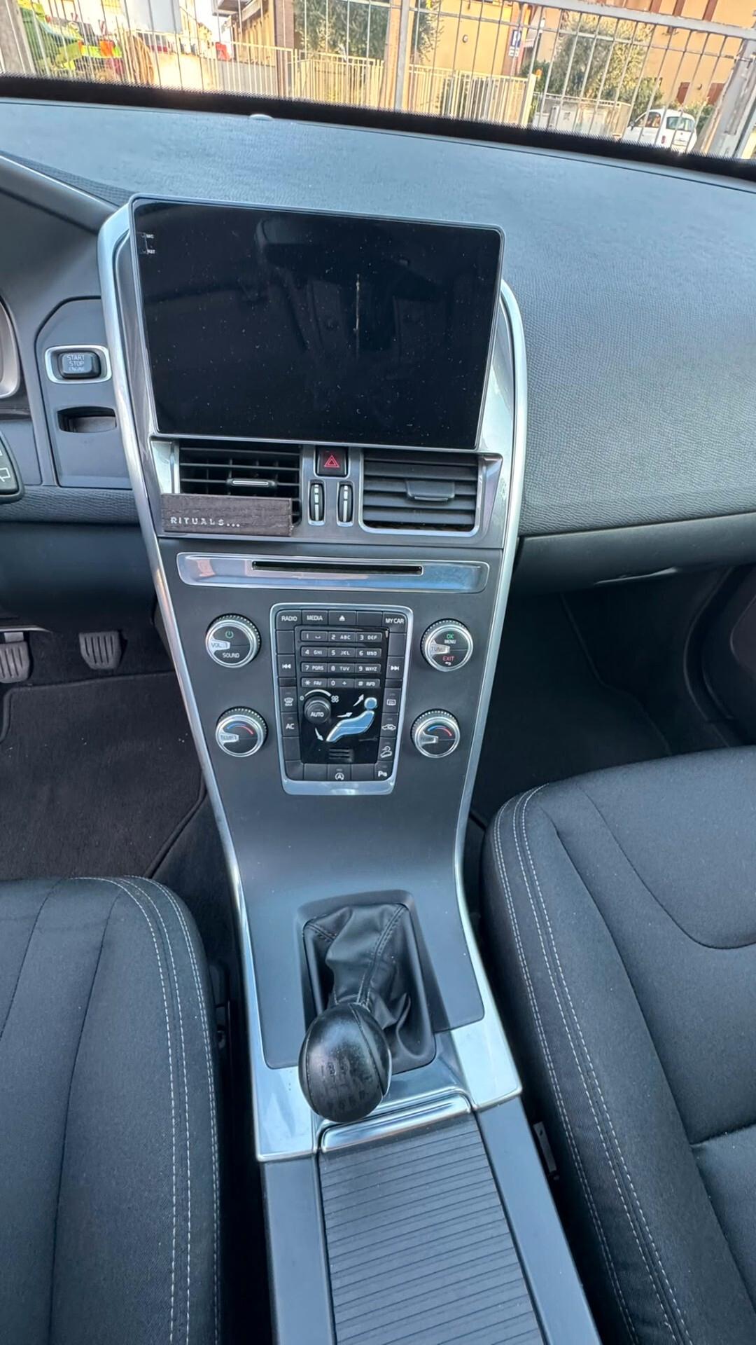 Volvo XC 60 XC60 D4 R-design Kinetic