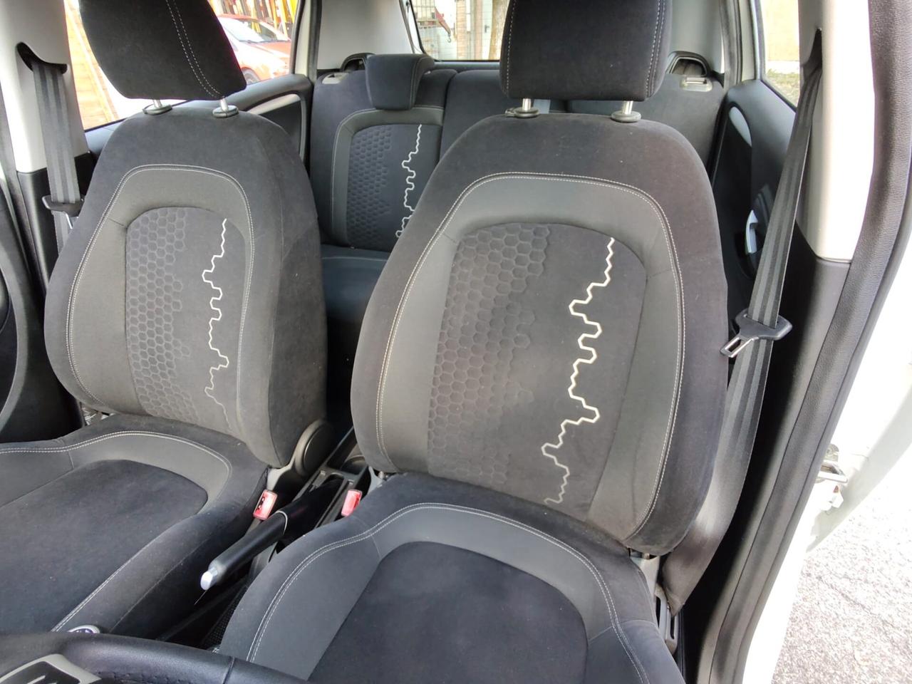 Fiat Punto 1.4 8V 5 porte Natural Power Lounge, OK NEOPATENTATI, GARANZIA L.12 MESI