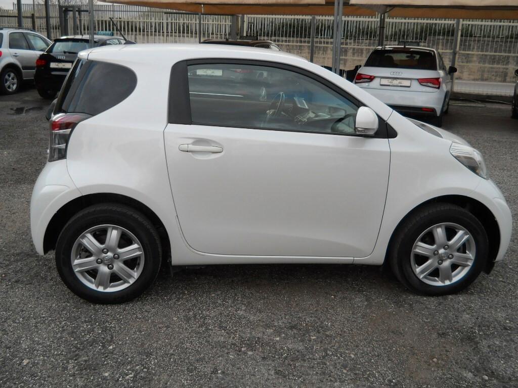 Toyota iQ 1.4 DIESEL 66 KW 90 CV 6 MARCE OK NEO PATENTATI