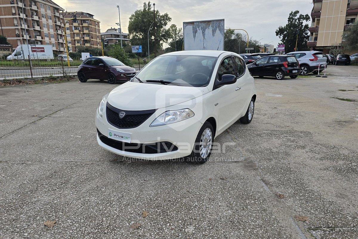 LANCIA Ypsilon 1.2 69 CV 5 porte Silver