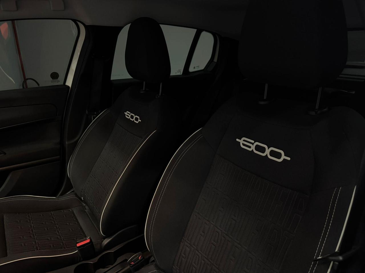 Fiat 600 Hybrid 100 CV DCT MHEV