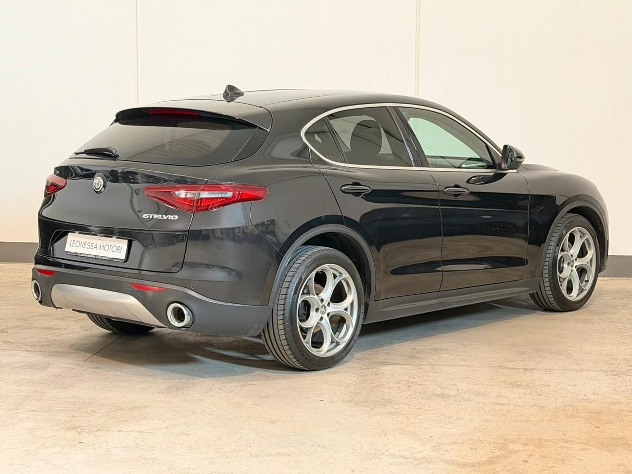 Alfa Romeo Stelvio 2.2 Turbodiesel 180 CV AT8 RWD Executive