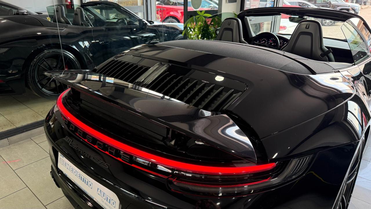 PORSCHE 992 GTS CABRIO UFF ITALIA