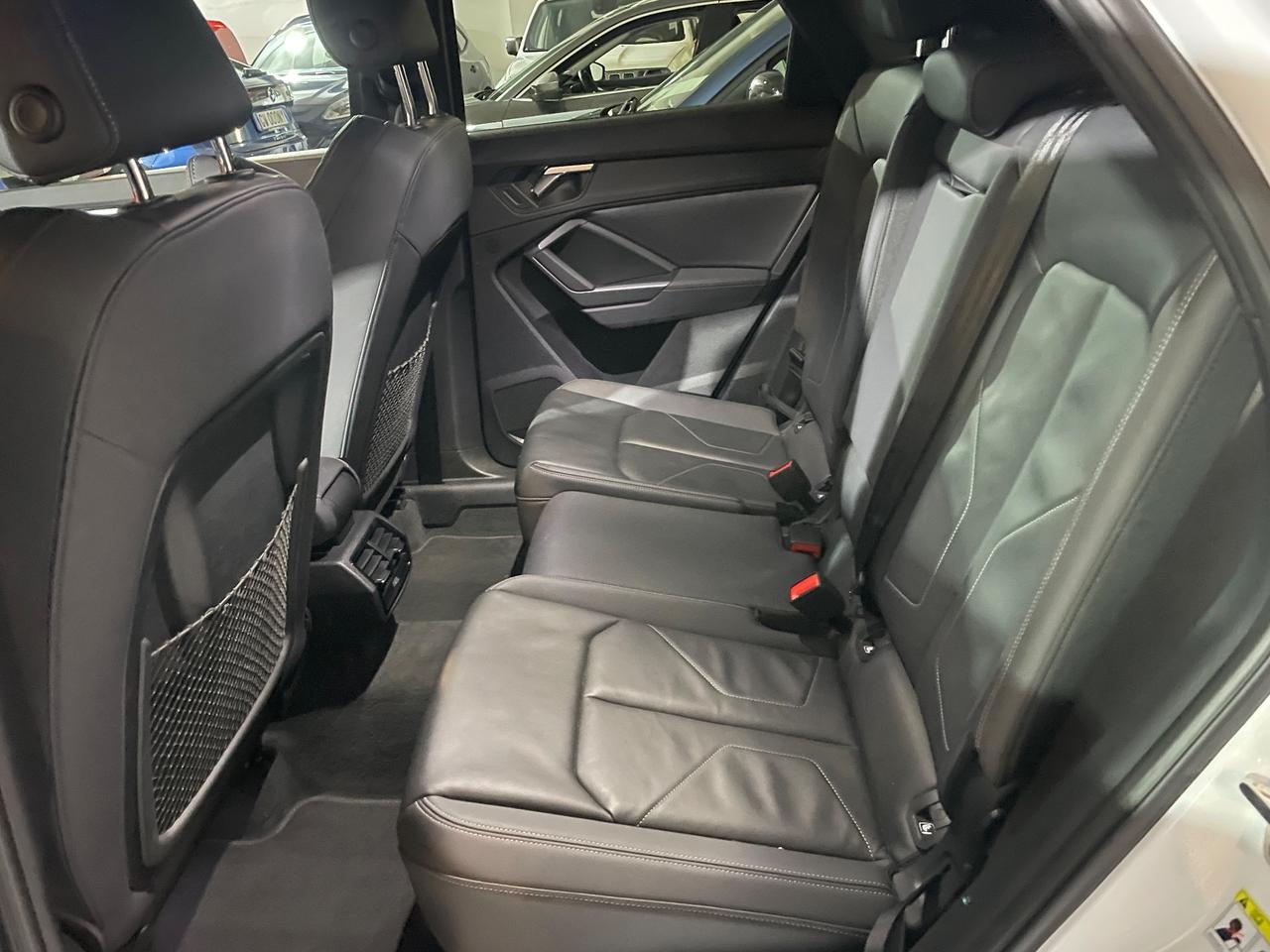 Audi Q3 SPB Sportback 35 TFSI S tronic line edition Interior