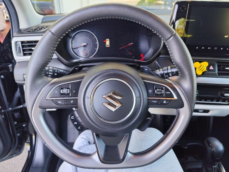 SUZUKI Swift (2024-->) Swift 1.2 Hybrid CVT Top