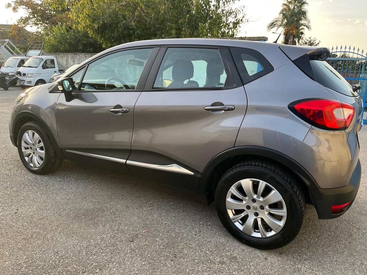 Renault captur 1.5 dci/90cv-full-2013