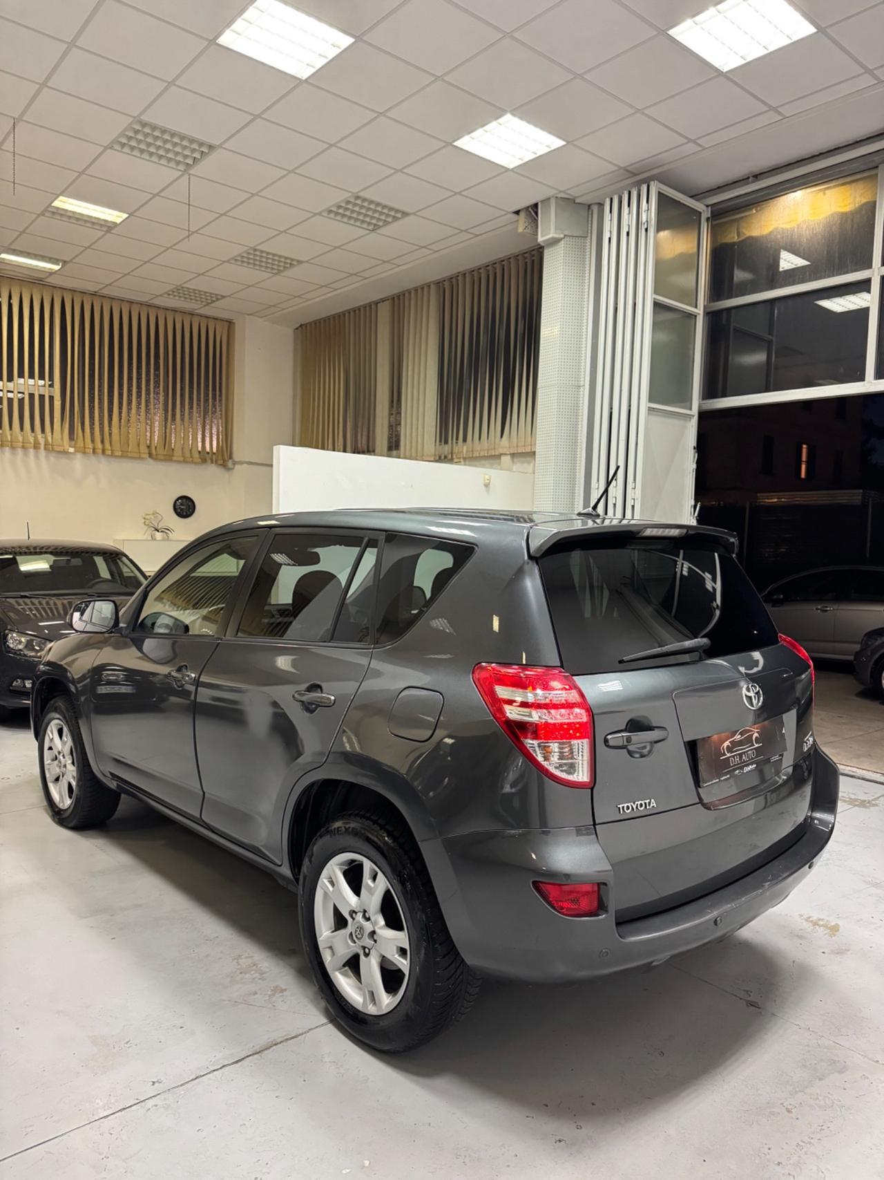 Toyota RAV 4 RAV4 2.2 D-4D 150 CV DPF Exclusive