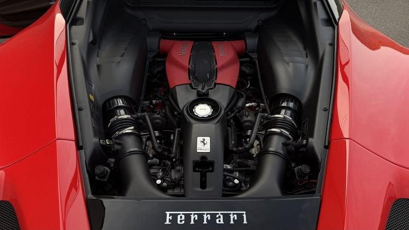 Ferrari F8 Tributo F8 Tributo - sollevatore - volante Led