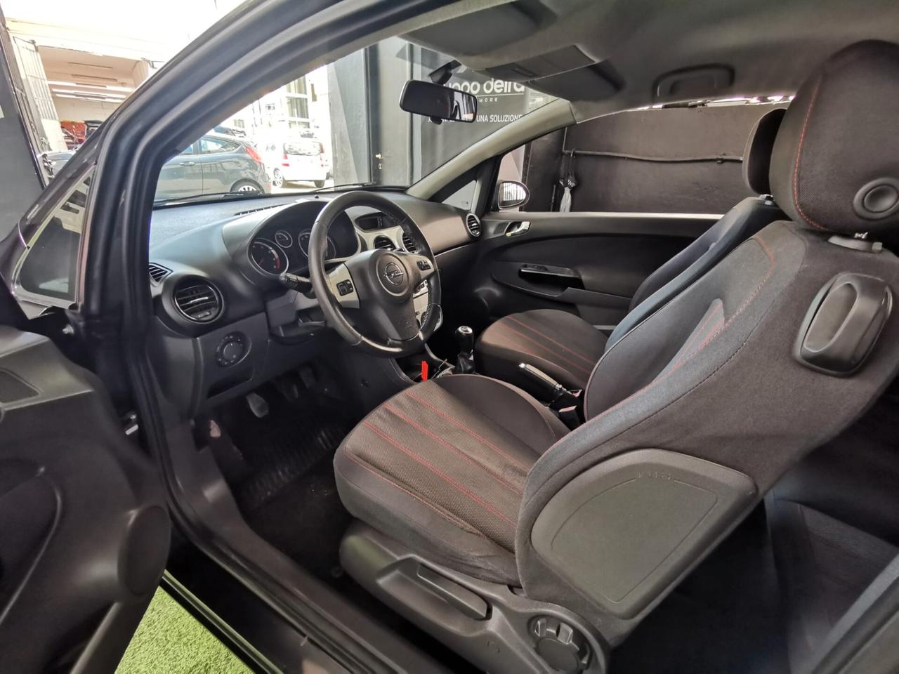 Opel Corsa 1.2 Sport NEOPATENTATI GARANZIA 12 MESI