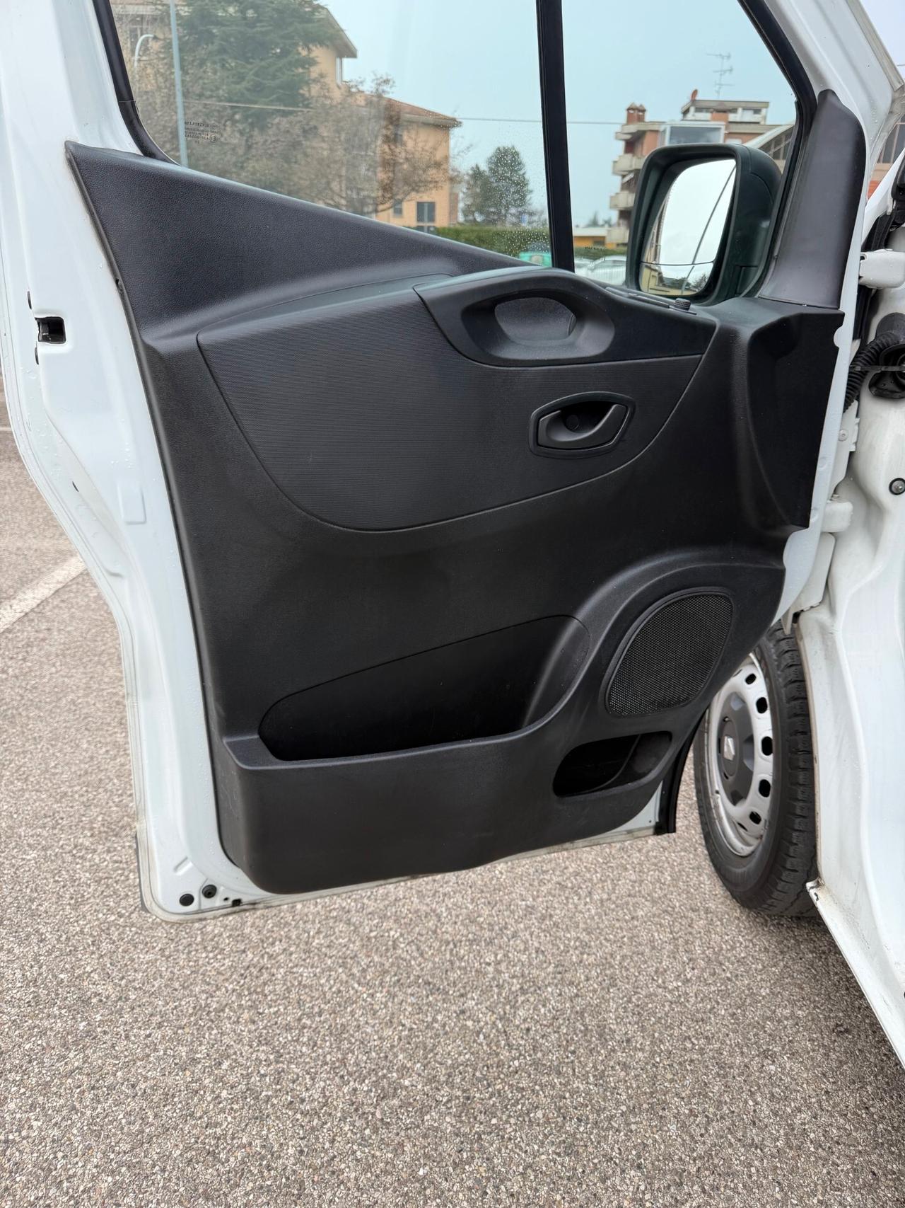 Renault Trafic 1.6 dCi - 12 MESI DI GARANZIA -