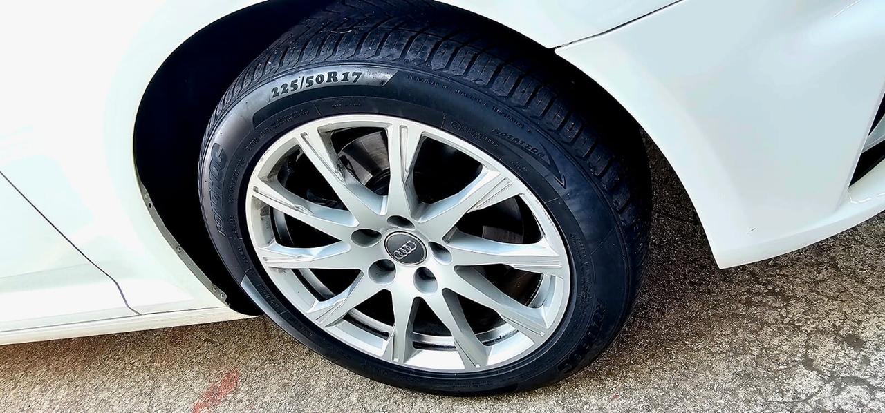 Audi A4 2.0 TFSI ultra S tronic Business