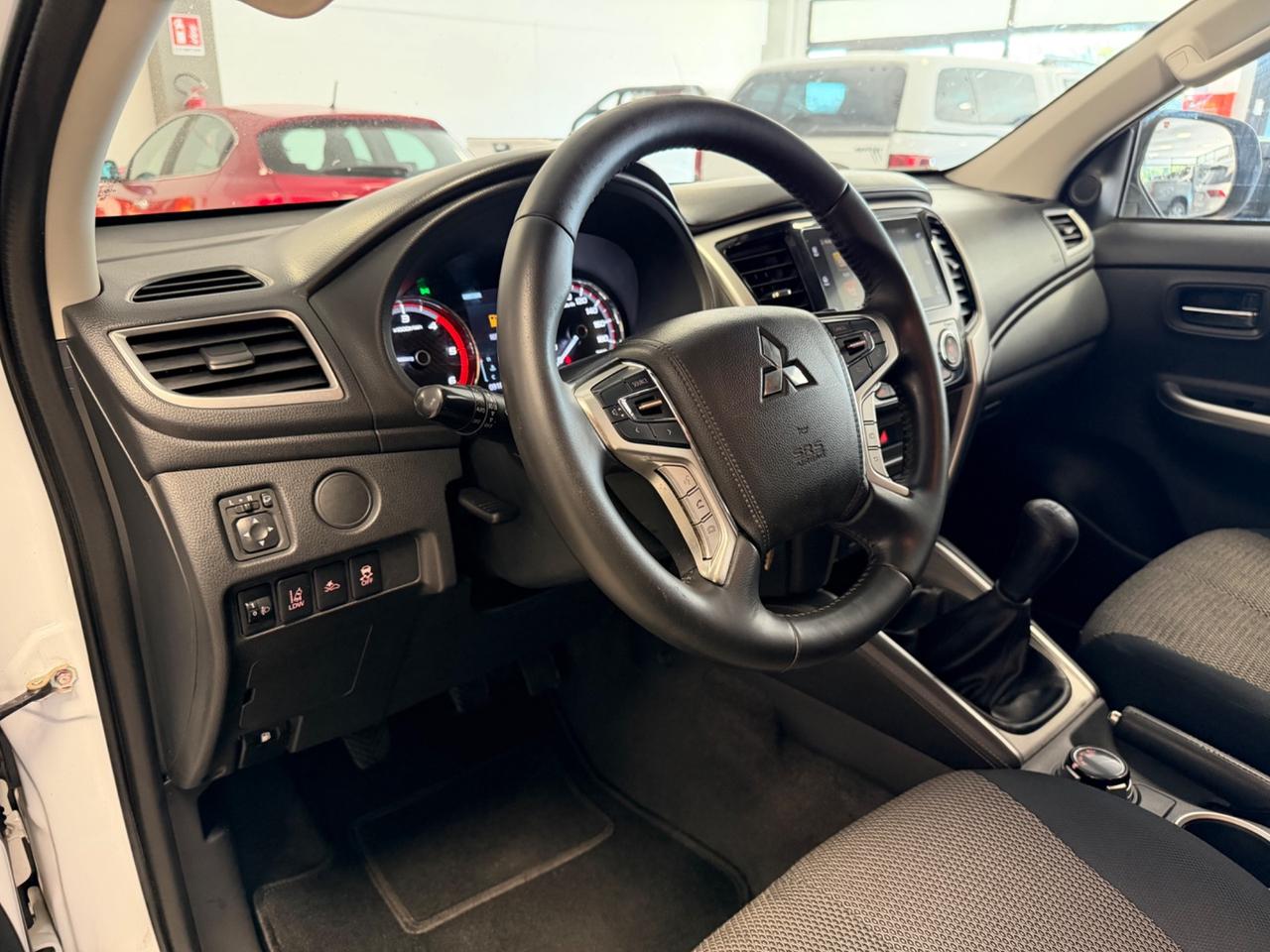 Mitsubishi L200 2.3 D 4x4 Super Select Diamond