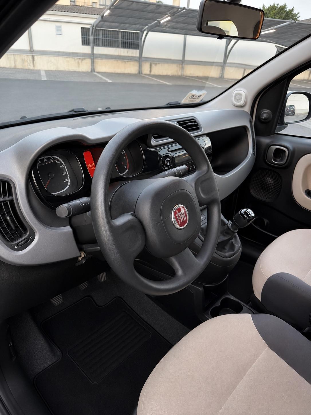 Fiat Panda 1.3 MJT S&S Lounge 75cv