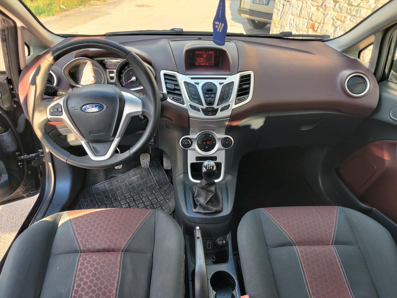 Ford Fiesta 1.4 TDCi 5p. Titanium