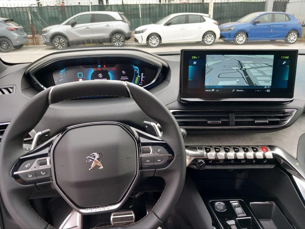 PEUGEOT 3008 HYBRID 225 e-EAT8 - GT
