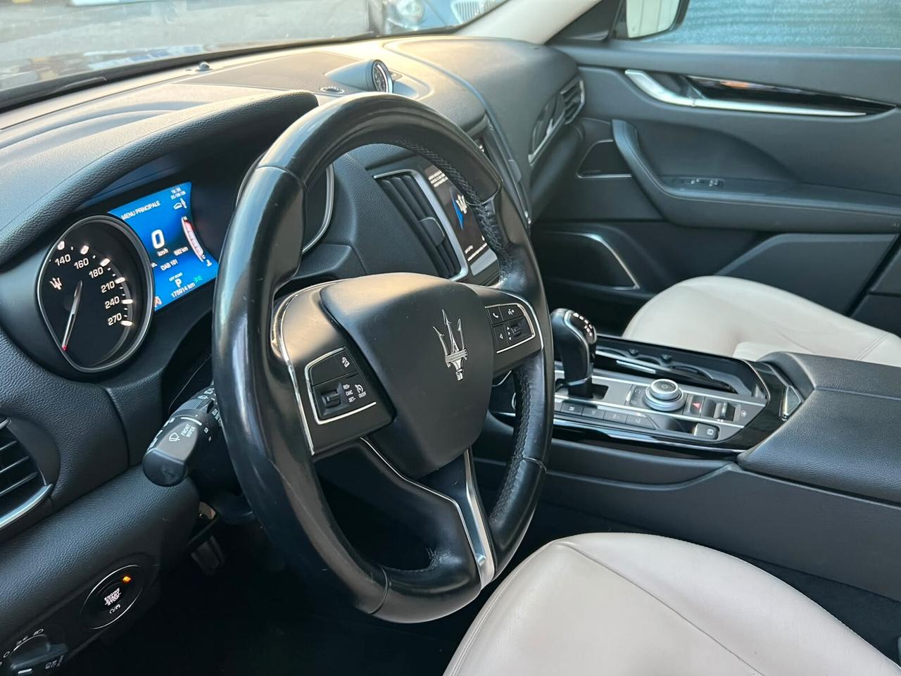 Maserati Levante V6 Diesel AWD Granlusso 250cv