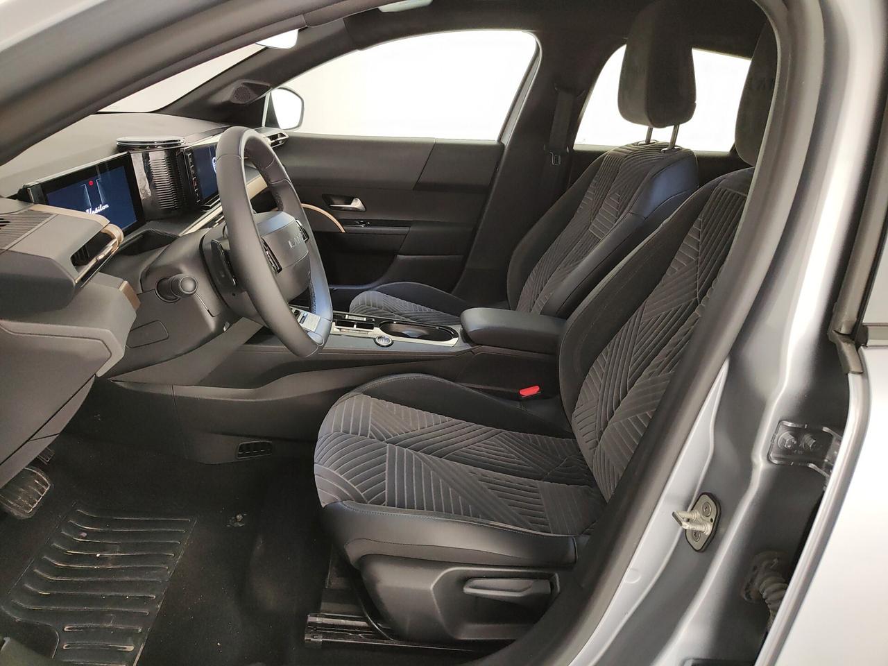 Lancia Ypsilon Hybrid e-DCT LX