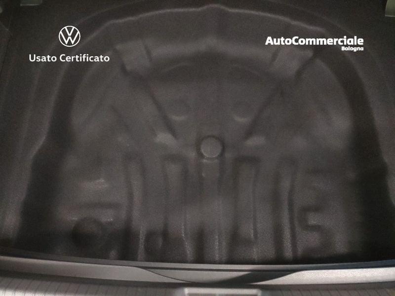 Volkswagen Golf 1.5 eTSI 150 CV EVO ACT DSG R-Line