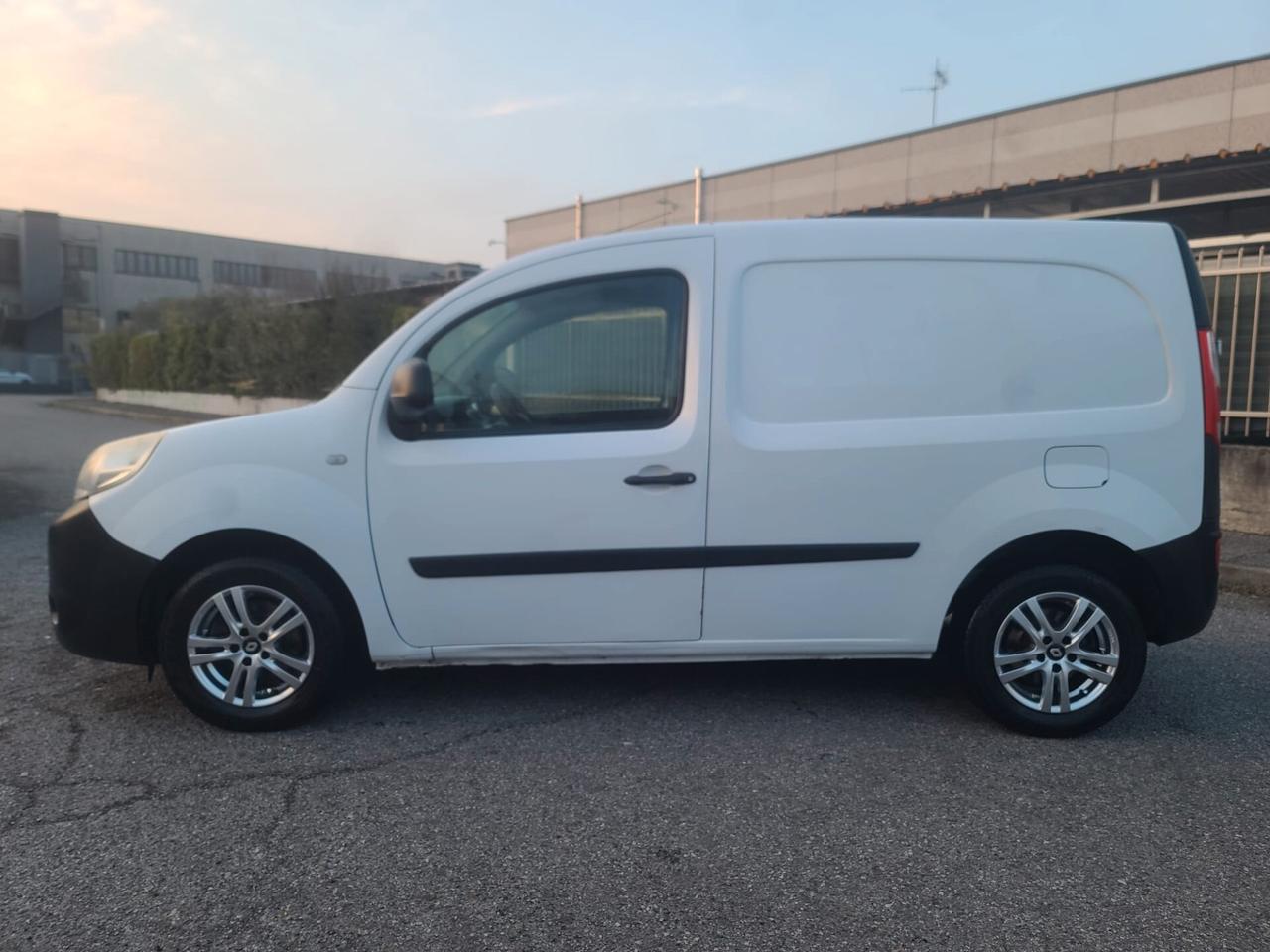 Renault KANGOO 1.5 DCI