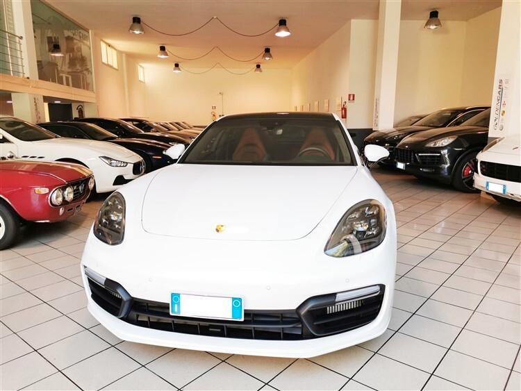Porsche Panamera 4.0 Turbo