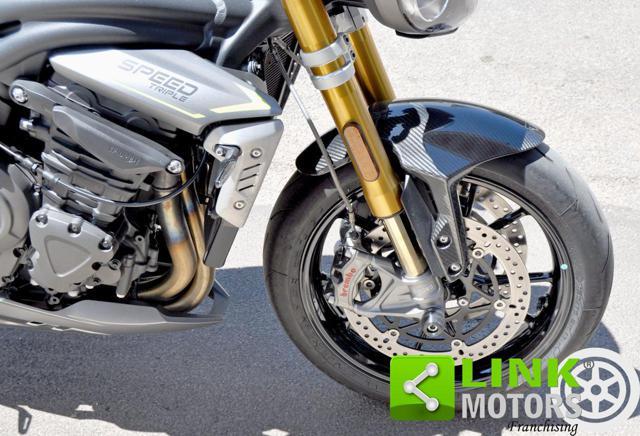 TRIUMPH Speed Triple RS 1200 rs