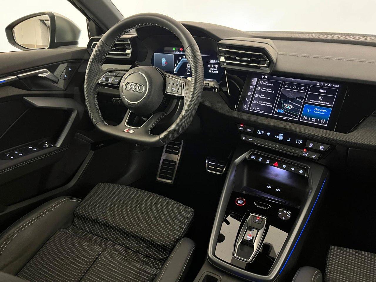 Audi S3 Sportback 2.0 tfsi quattro s-tronic AKRAPOVIC